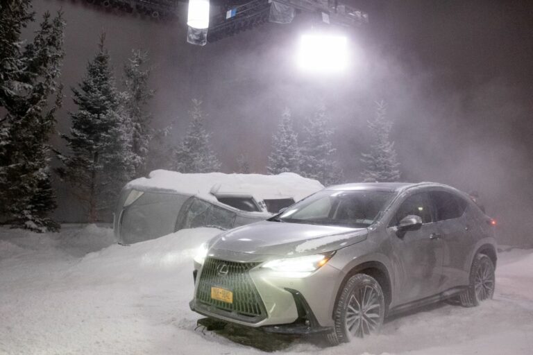Lexus e la missione per salvare il mondo in “Moonfall”