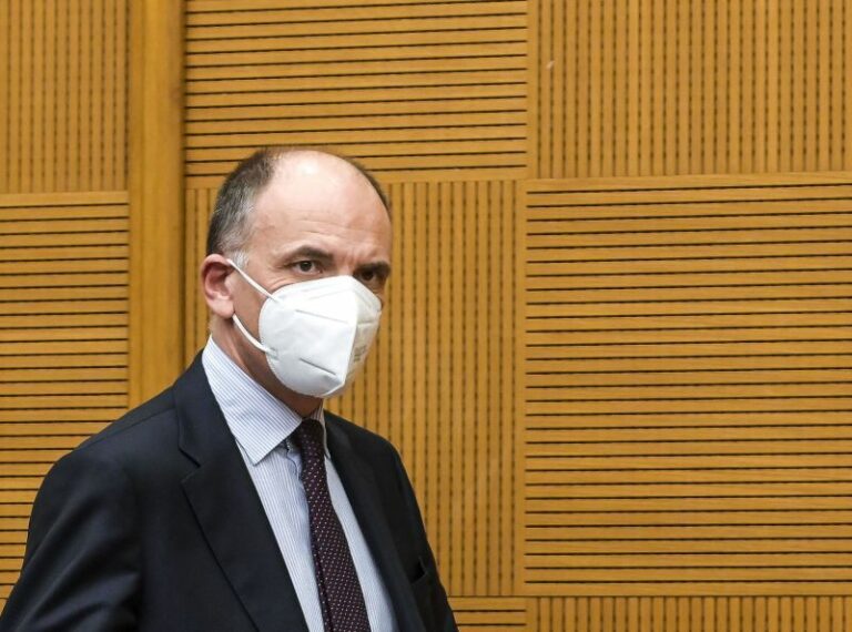 Quirinale, Letta: “Risultato positivo ma politica in difficoltà”