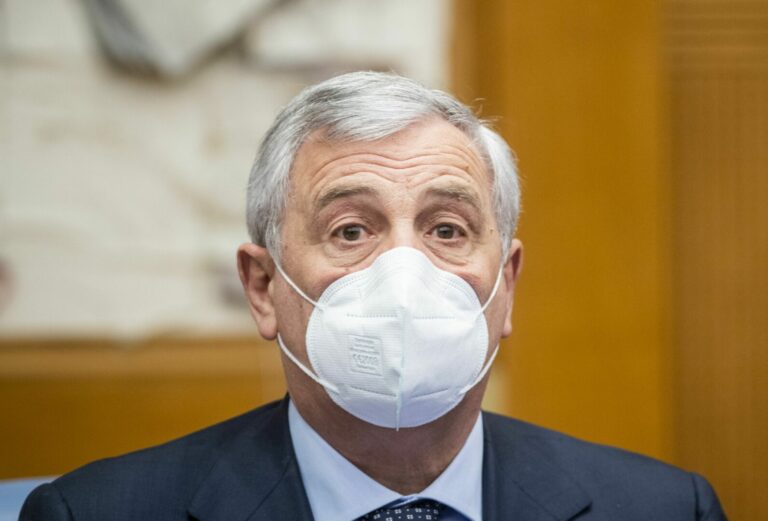 Governo, Tajani: “Per noi nessun cambiamento nell’esecutivo”