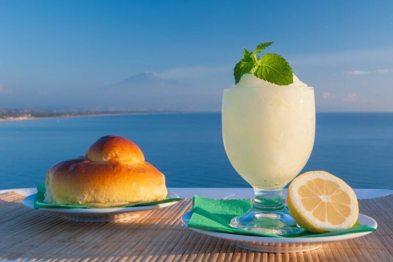 La granita, l’essenza della Sicilia