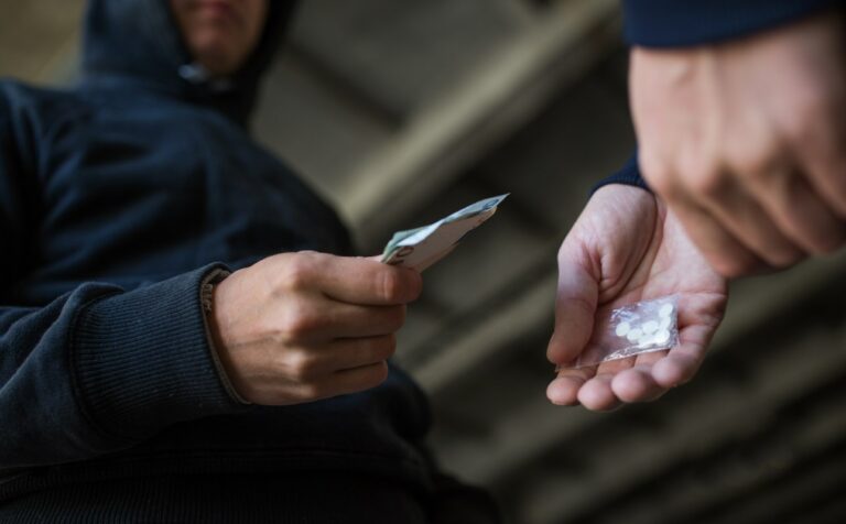 Droga a Taormina: quello che nessuno dice