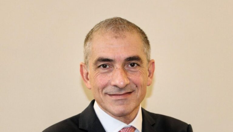 Covid, Costa: “Via le mascherine all’aperto in tutta Italia dall’11 febbraio”
