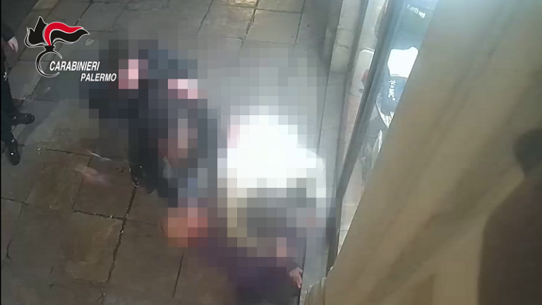 Palermo, violento pestaggio in centro di notte: arrestati 3 giovani CLICCA PER IL VIDEO