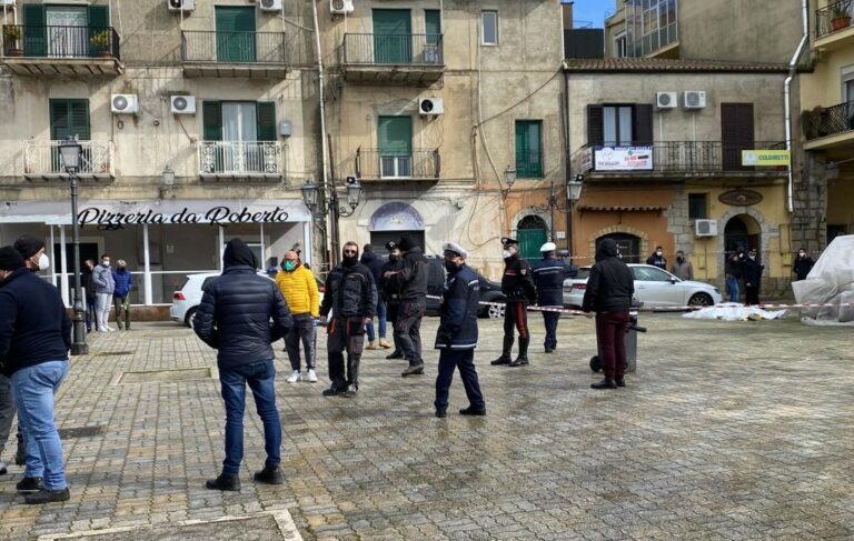 Omicidio a Raffadali, fermato il padre della vittima: stava lasciando il paese in pullman