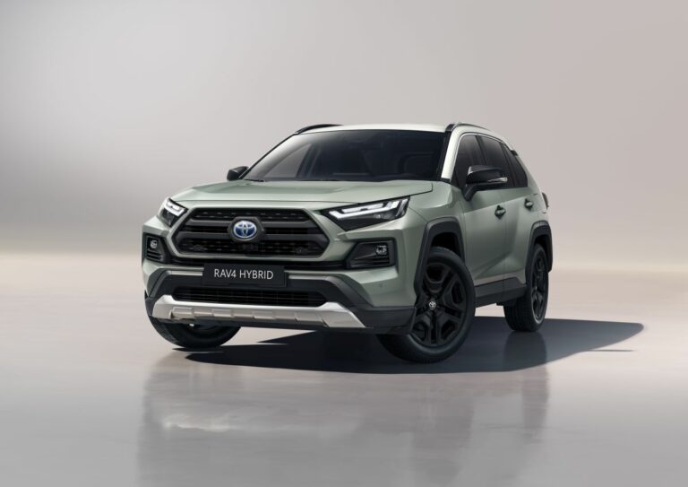 Toyota presenta il nuovo Rav4 Adventure