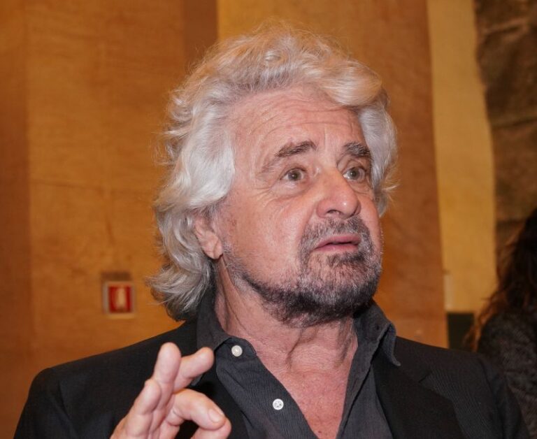 M5s, Grillo: “Situazione complicata, ora riflessione e tutti in silenzio”