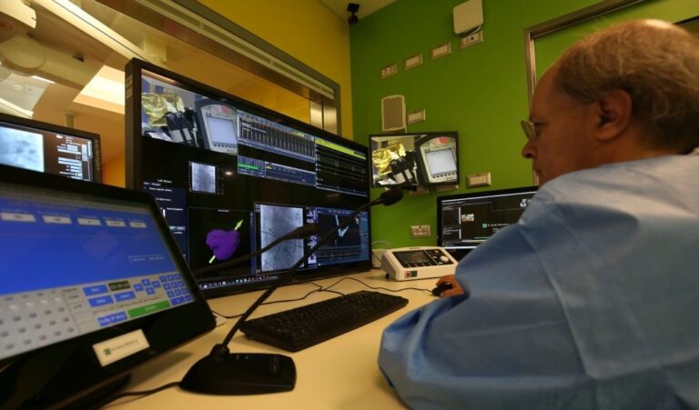 Neonato macedone “rinasce” con ablazione cardiaca