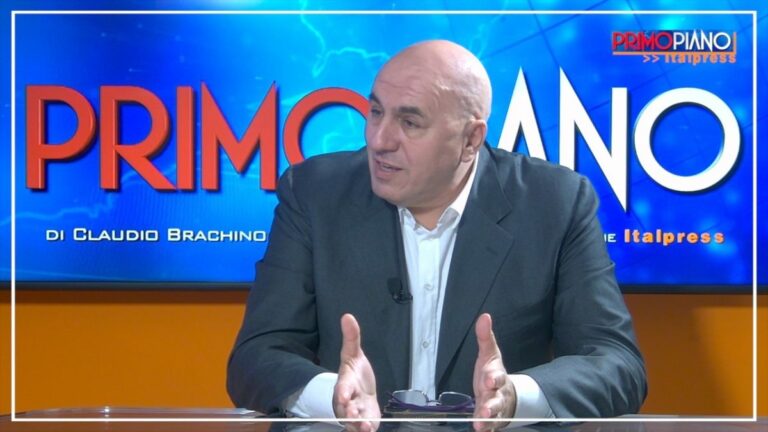 Crosetto: “Oggi essere conservatori vuol dire essere rivoluzionari”