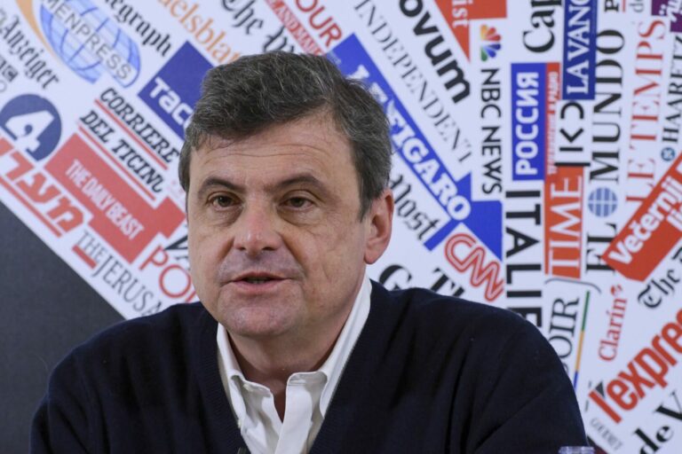 Calenda: “Se Draghi andrà via niente soldi Ue”