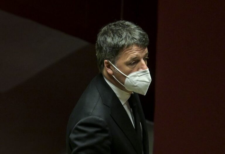 Open, Renzi: “Non scappo dal processo, no a chi invade terreno politica”