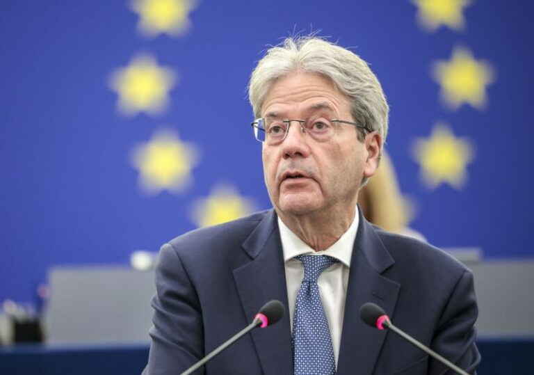 Ucraina, Gentiloni: “Scontro tra autocrazia e libertà”
