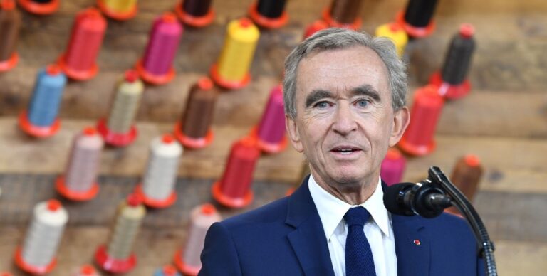 Arnault sostiene Taormina: contratto tra Dior e Comune Arnault sostiene Taormina: contratto tra Dior e Comune