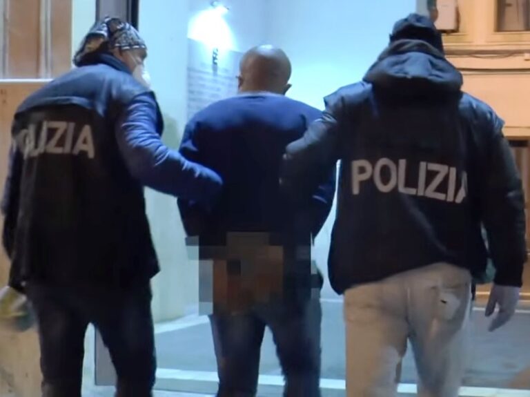 Gela, tentata estorsione e incendio ai danni di un panificio: arrestato CLICCA PER IL VIDEO