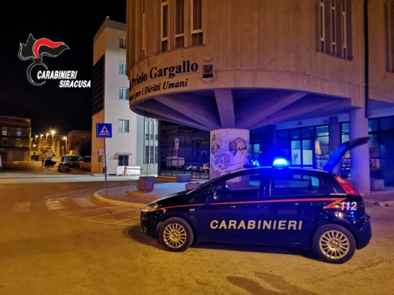 Priolo Gargallo, nasconde droga in casa: arrestato 42enne