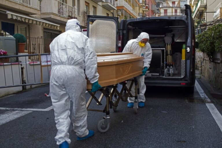 Covid, Iss: “Mortalità 25 volte più alta nei non vaccinati”