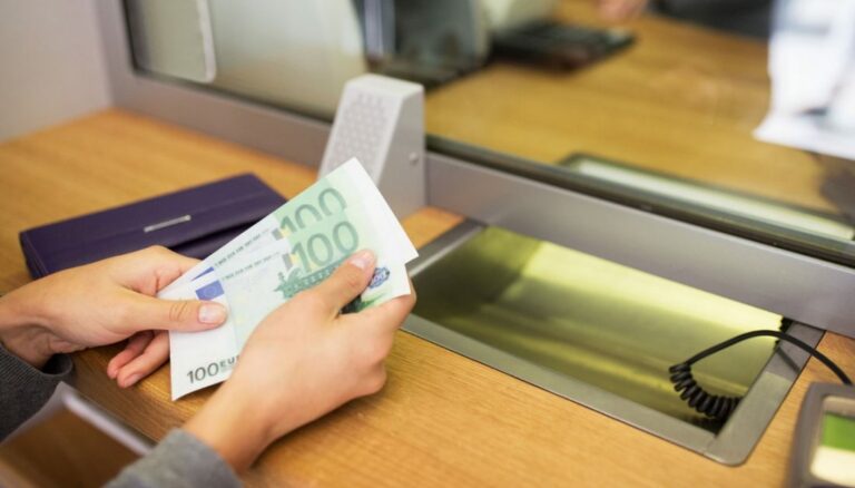 Truffa alle banche nel Palermitano, i nomi degli indagati