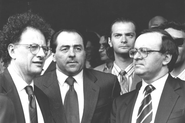 Mazzette, manette e mezze calzette: cosa resta di Tangentopoli?