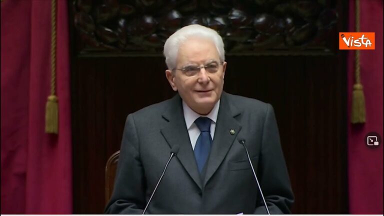 Mattarella: “Non posso sottrarmi a chiamata inattesa”