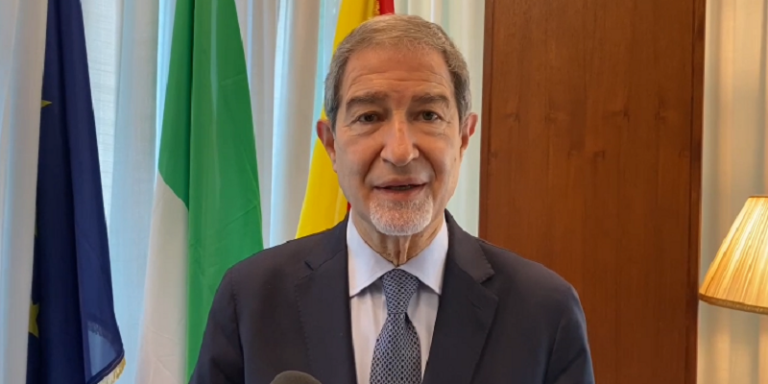 Musumeci per la Sicilia: “Bisogna posticipare il cambio al nuovo digitale per potersi adeguare”