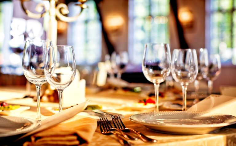 Garante Infanzia: “A Taormina imprenditore invitato a lasciare ristorante perché vietato al nipote di 6 mesi”