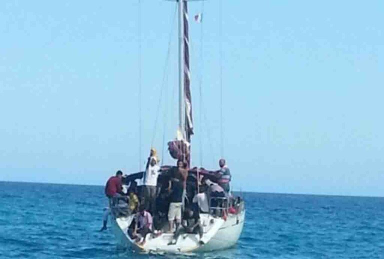 Lampedusa, 39 migranti soccorsi dalla Guardia di Finanza