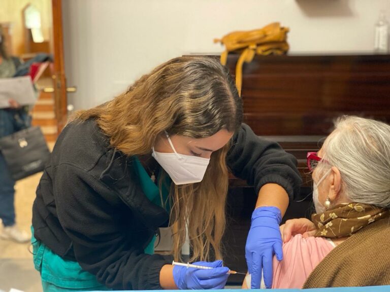Vaccini a domicilio, smaltite liste d’attesa: pronti a raccogliere nuove prenotazioni