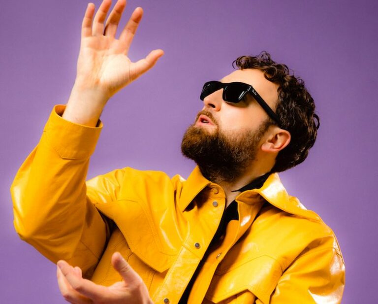 Dargen D’Amico, arriva il nuovo album: “Nei sogni nessuno è monogamo”