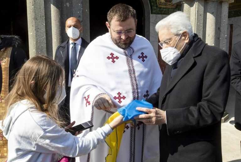 Ucraina, Mattarella: “Faremo tutto quello che si può”