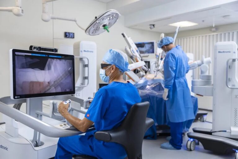Chirurgia ginecologica: arriva in sala operatoria il robot Hugo
