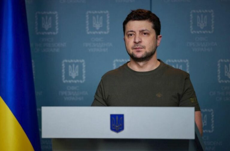 Ucraina, Zelensky: “I russi ci vogliono distruggere”