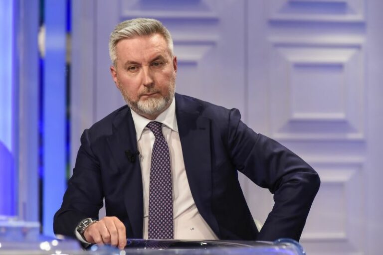 Ucraina, Guerini: “Impegno per consegna materiali a destinatari indicati”