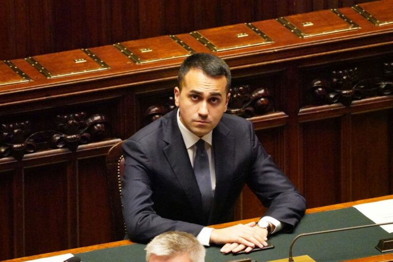 Di Maio: “Le sanzioni unico strumento pacifico contro la guerra”