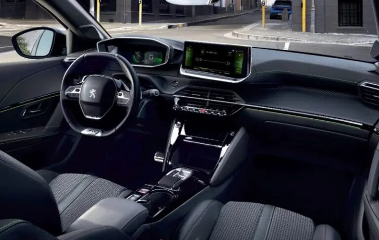 Peugeot 208 e 2008 con nuovo selettore del cambio automatico