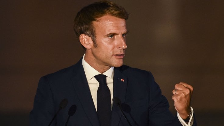 Il doppio gioco di Macron: smentisce Biden e parla con Putin Il doppio gioco di Macron: smentisce Biden e parla con Putin
