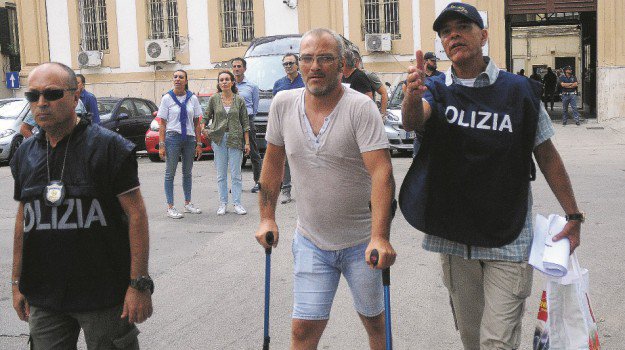 Gli ‘spaccaossa’ di Palermo: 8 fermati e 23 indagati. Sequestri ai capi CLICCA PER IL VIDEO