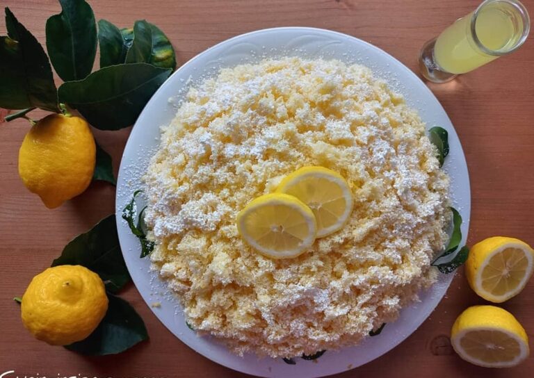 Torta mimosa, un dolce raffinato per festeggiare tutte le donne