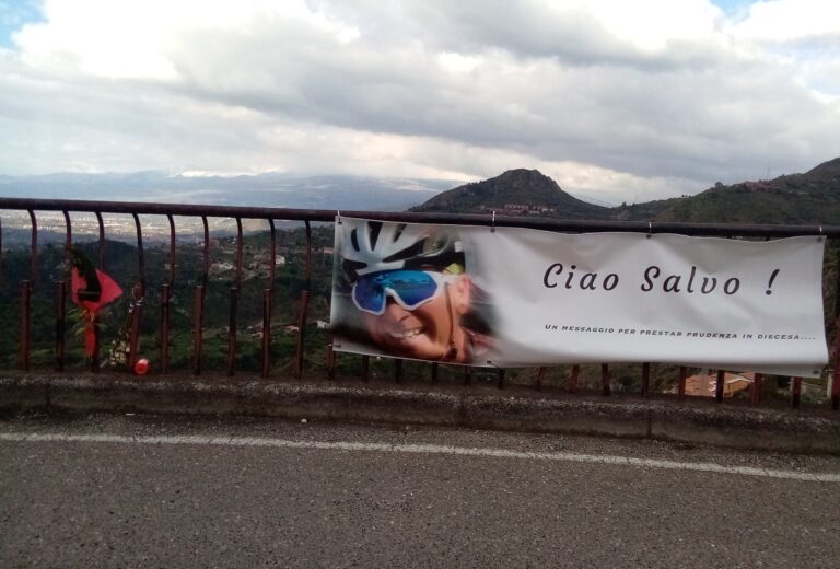 “Ciao Salvo”: a Taormina striscione commovente per Salvo Cavallaro