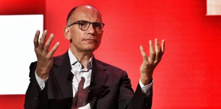 Migranti, Letta: “Al porto di Catania ci sono le ragioni dell’identità di sinistra”