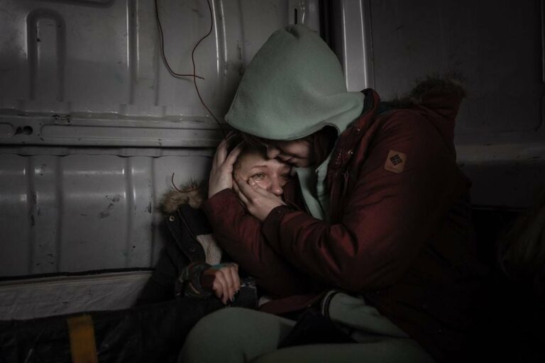 UCRAINA, BOMBE SU DONNE E BAMBINI: FERMATE QUESTA STRAGE DI INNOCENTI!