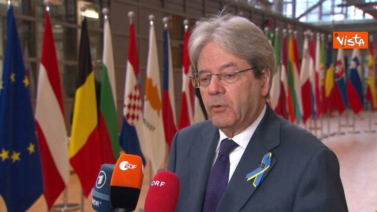 Gentiloni: “Oltre a sanzioni per Mosca armare Kiev” Gentiloni: “Oltre a sanzioni per Mosca armare Kiev”