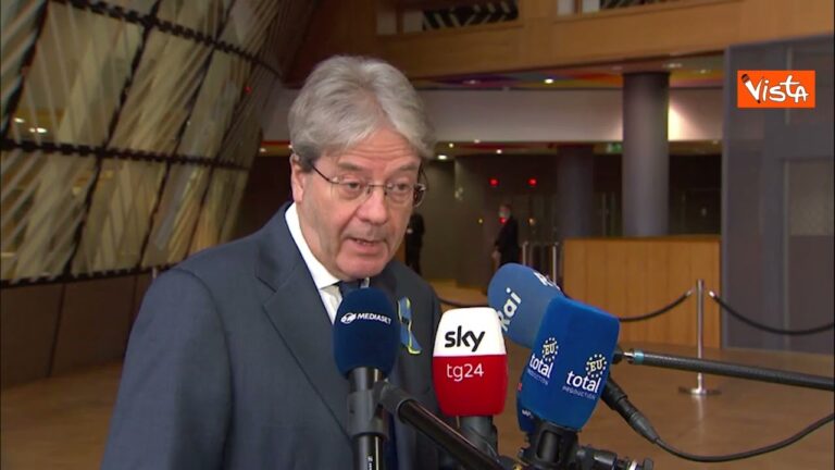 Gentiloni: “Stime crescita Ue al 4% non più realistiche” Gentiloni: “Stime crescita Ue al 4% non più realistiche”
