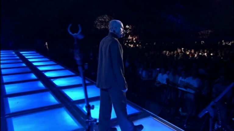 Il grande Phil Collins si ritira (VIDEO)