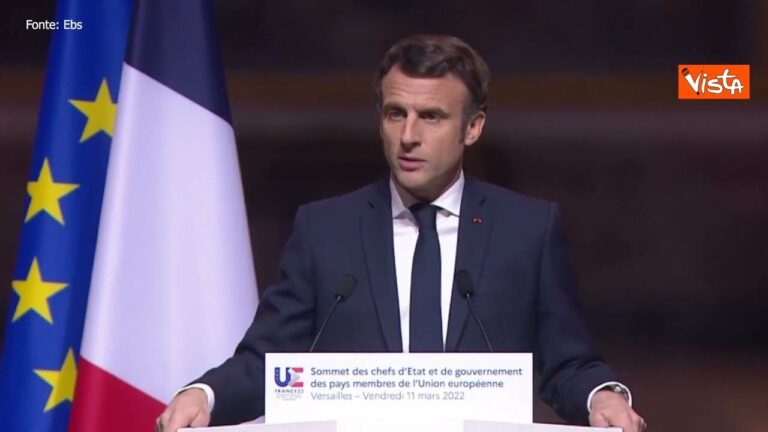 Macron: “Non siamo in guerra contro la Russia” Macron: “Non siamo in guerra contro la Russia”