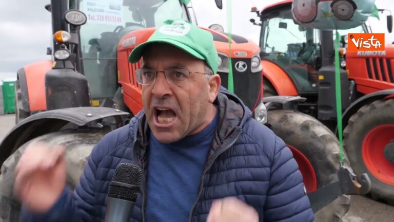 Maledetta guerra: farina +30% e ora spunta l’incubo OGM Maledetta guerra: farina +30% e ora spunta l’incubo OGM