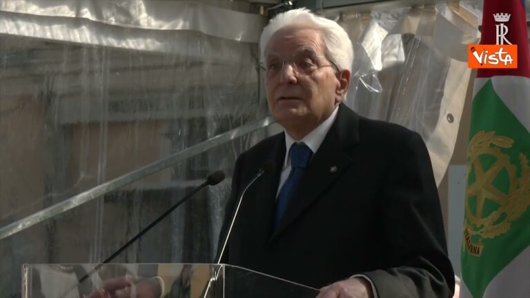 Mattarella: “Guerra non può distruggere 70 anni di pace e cooperazione”