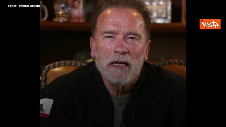 Schwarzenegger ai russi: “Questa non è la vostra guerra” (VIDEO)