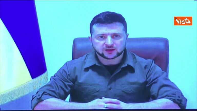 Ucraina, Zelensky: “Ho parlato con il Papa” Ucraina, Zelensky: “Ho parlato con il Papa”
