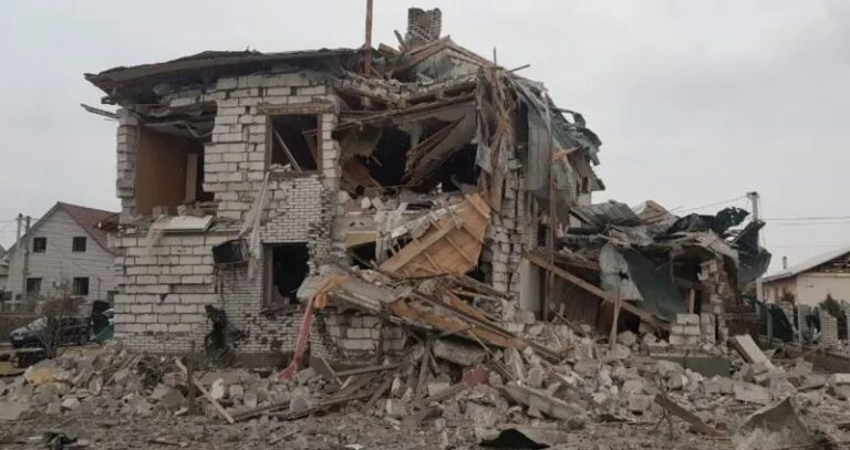 Corpi dilaniati in guerra: la nuova frontiera del giornalismo sciacallo