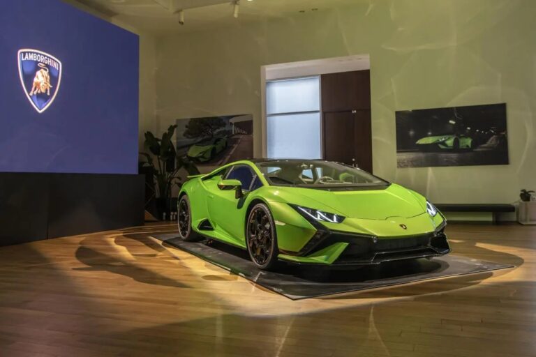 Lamborghini presenta la Huracàn Tecnica