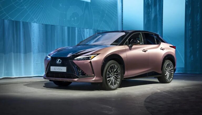 Lexus presenta RZ 450e, il nuovo Suv full electric